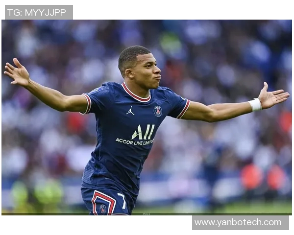 足球明星姆巴佩的真实年龄揭秘及其职业生涯发展历程分析